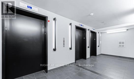 1111 - 1 Jarvis Street, Hamilton, Ontario  L8R 0A8 - Photo 9 - X12524450