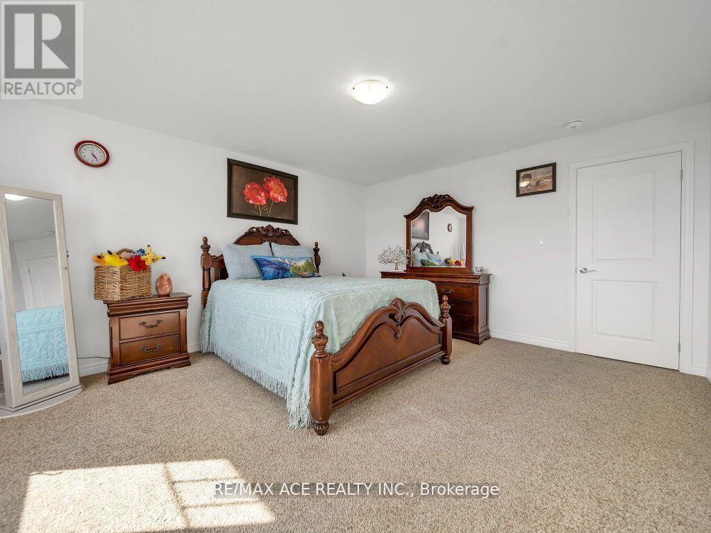 160 Kemp Crescent E, Guelph, Ontario  N1E 0K1 - Photo 21 - X12524454