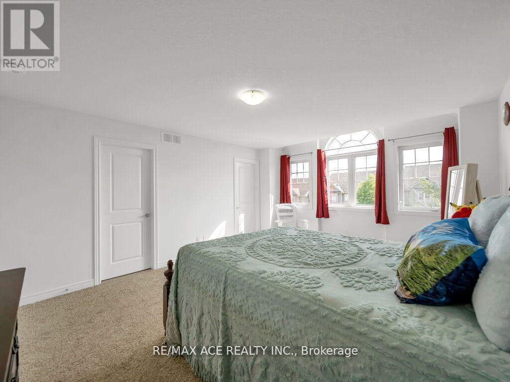 160 Kemp Crescent E, Guelph, Ontario  N1E 0K1 - Photo 22 - X12524454