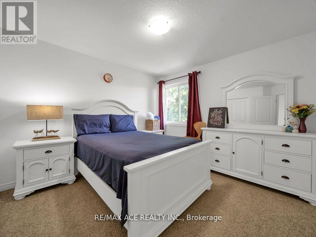 160 Kemp Crescent E, Guelph, Ontario  N1E 0K1 - Photo 29 - X12524454