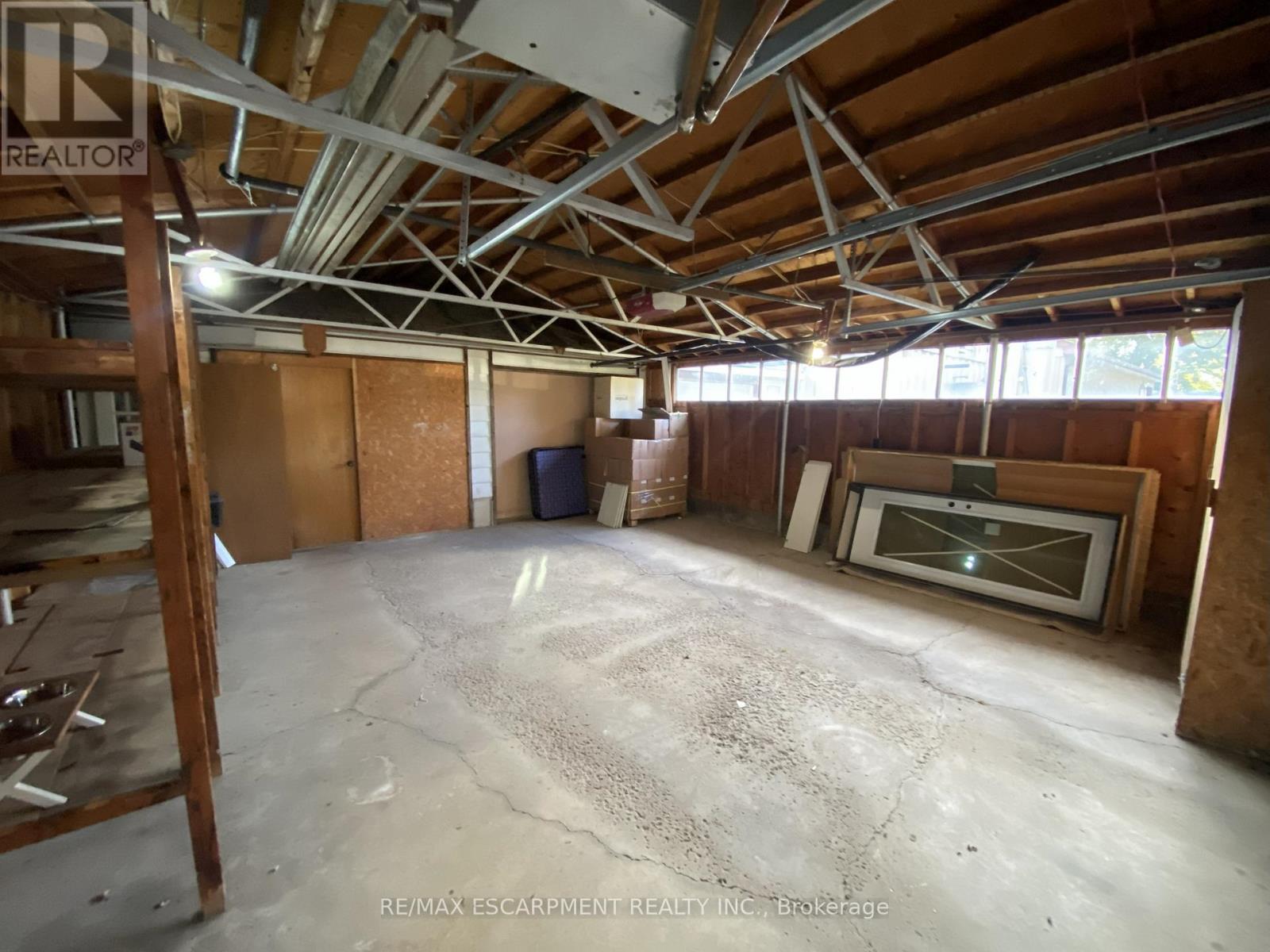 5220 Greenlane Road, Lincoln, Ontario L0R 1B3 - Photo 28 - X12524472