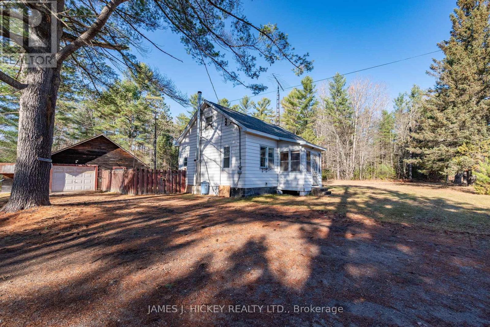 32359 Hwy 17 Highway, Laurentian Hills, Ontario  K0J 1P0 - Photo 26 - X12524560