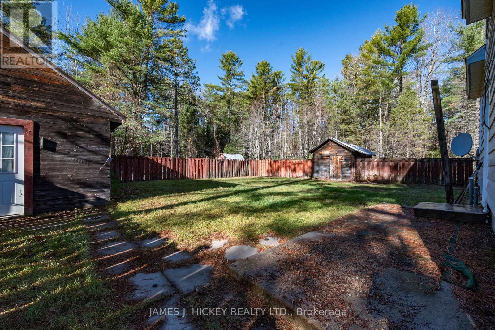 32359 Hwy 17 Highway, Laurentian Hills, Ontario K0J 1P0 - Photo 5 - X12524560