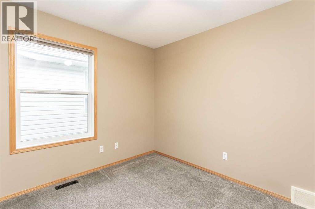24 Lanterman Close, Red Deer, Alberta  T4R 3K3 - Photo 12 - A2269242