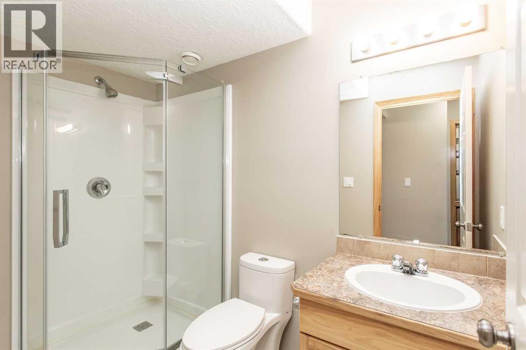 24 Lanterman Close, Red Deer, Alberta  T4R 3K3 - Photo 22 - A2269242