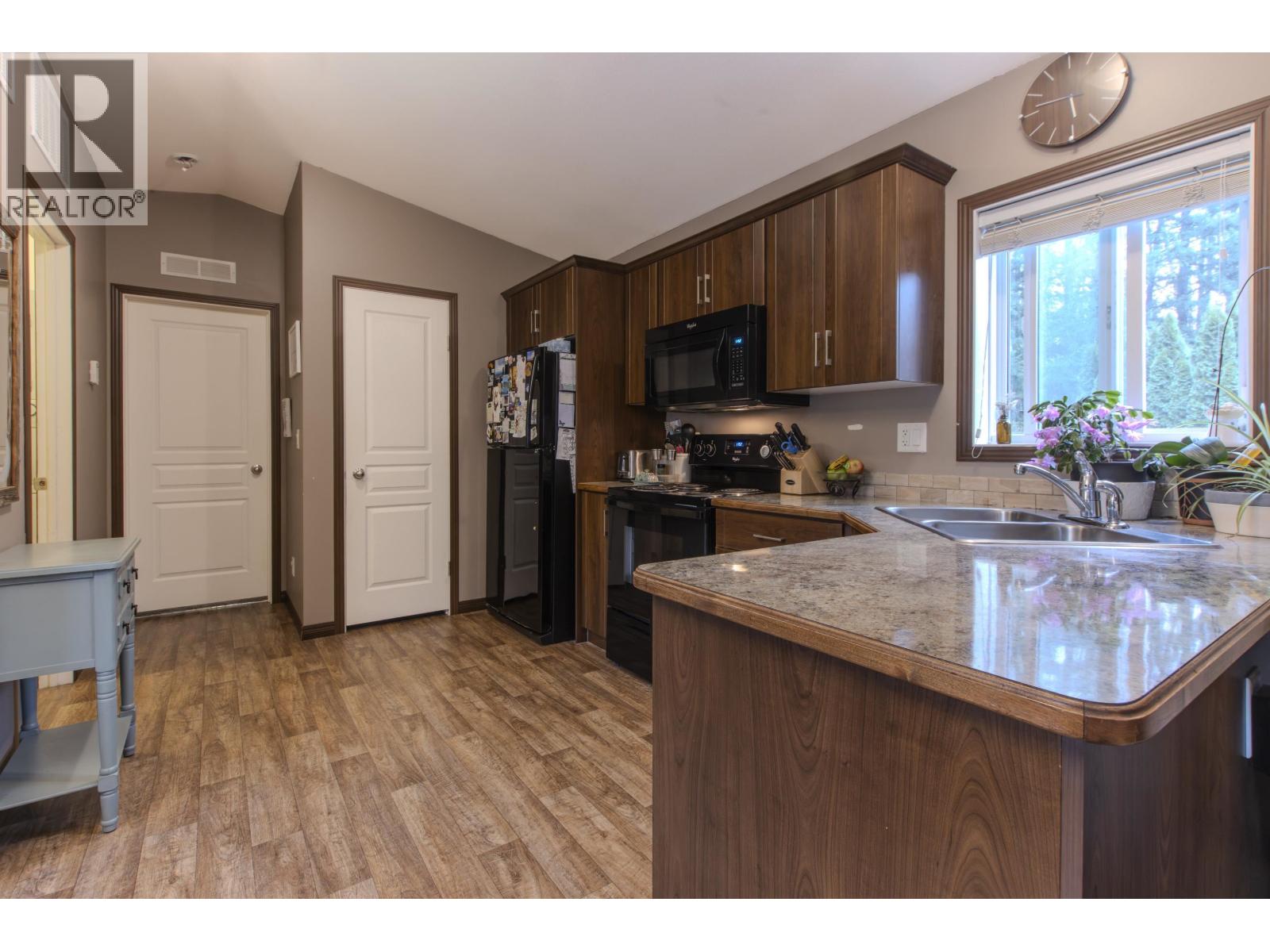 15 39884 Government Road, Squamish, British Columbia V8B 0A1 - Photo 15 - R3065886