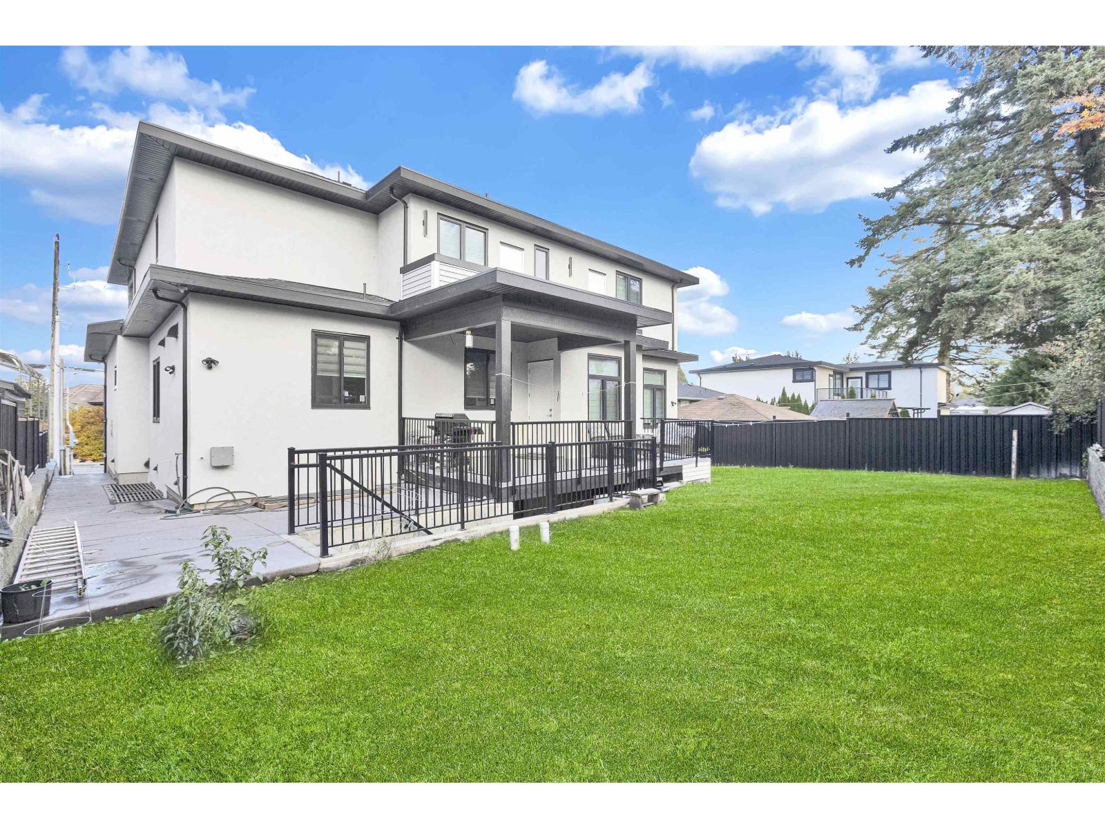 14714 111a Avenue, Surrey, British Columbia  V3R 2E1 - Photo 5 - R3065042