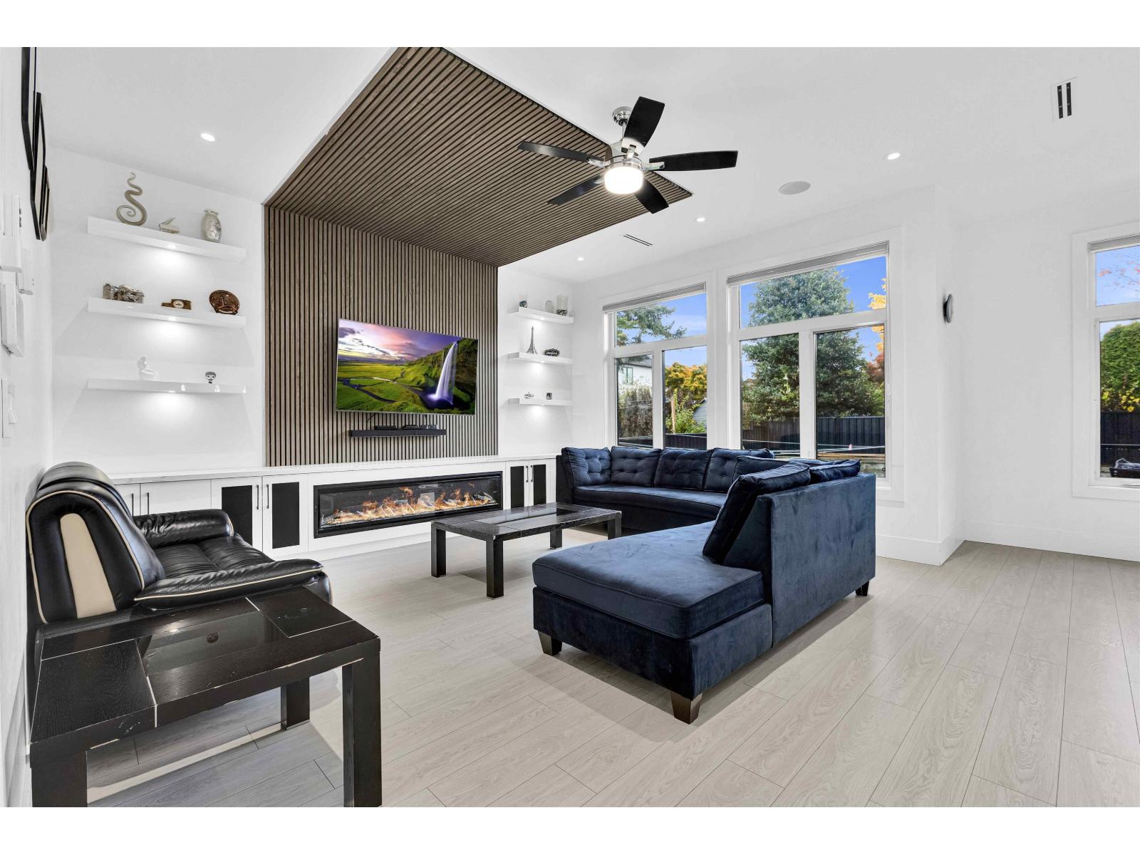 14714 111a Avenue, Surrey, British Columbia  V3R 2E1 - Photo 11 - R3065042