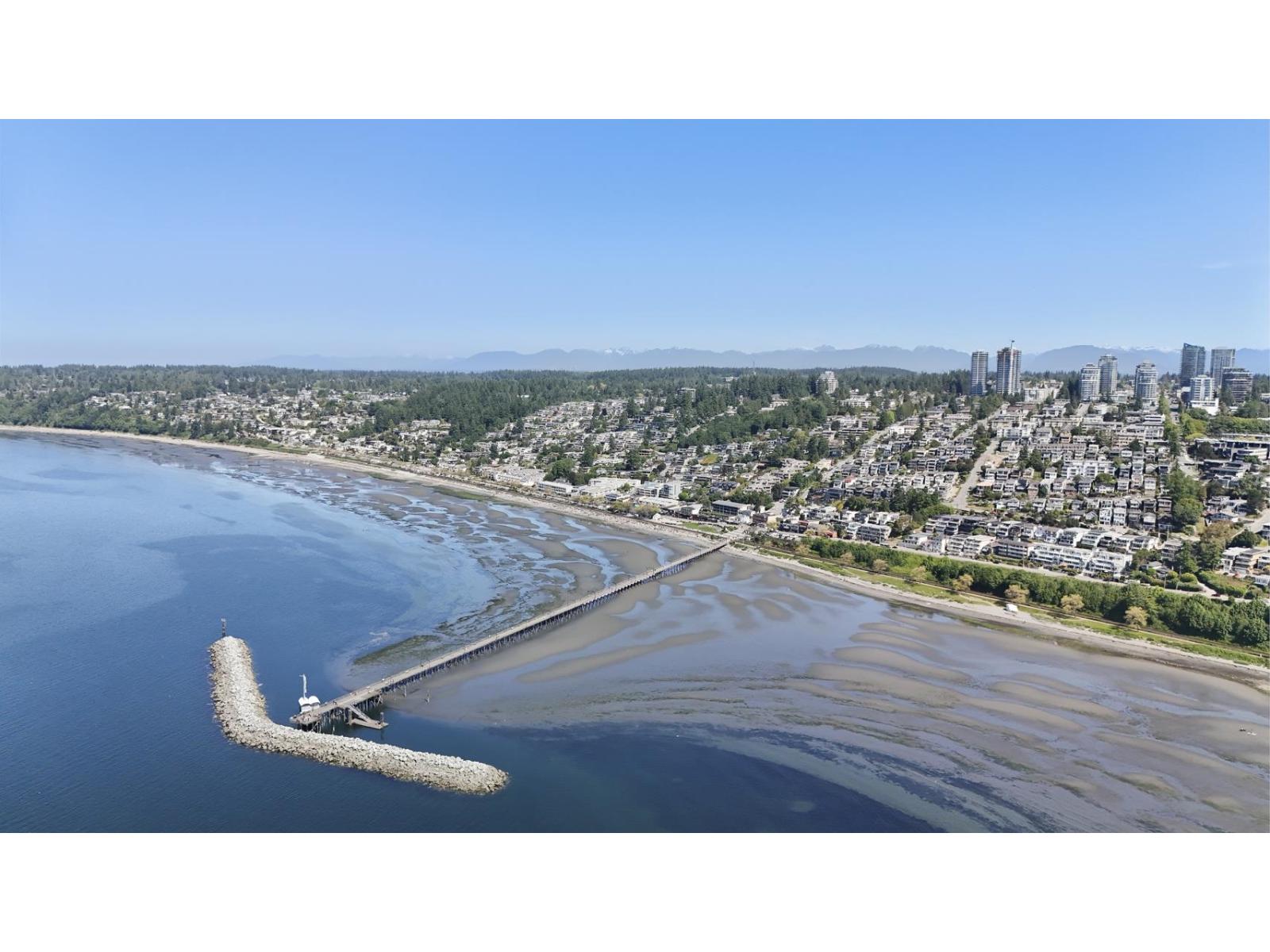 601 1342 JOHNSTON ROAD, Surrey, British Columbia