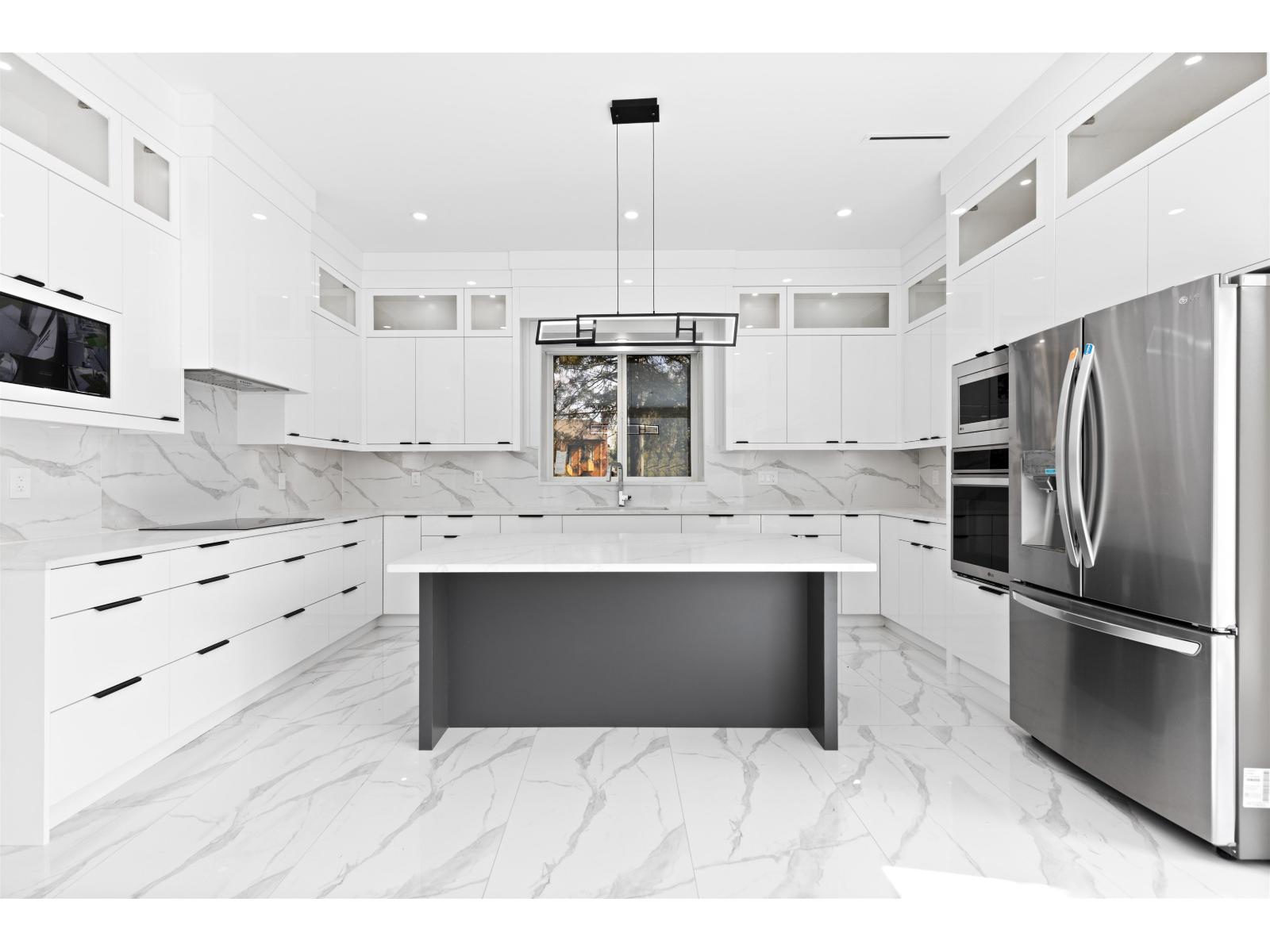 15584 89b Avenue, Surrey, British Columbia V3R 4K9 - Photo 9 - R3065196