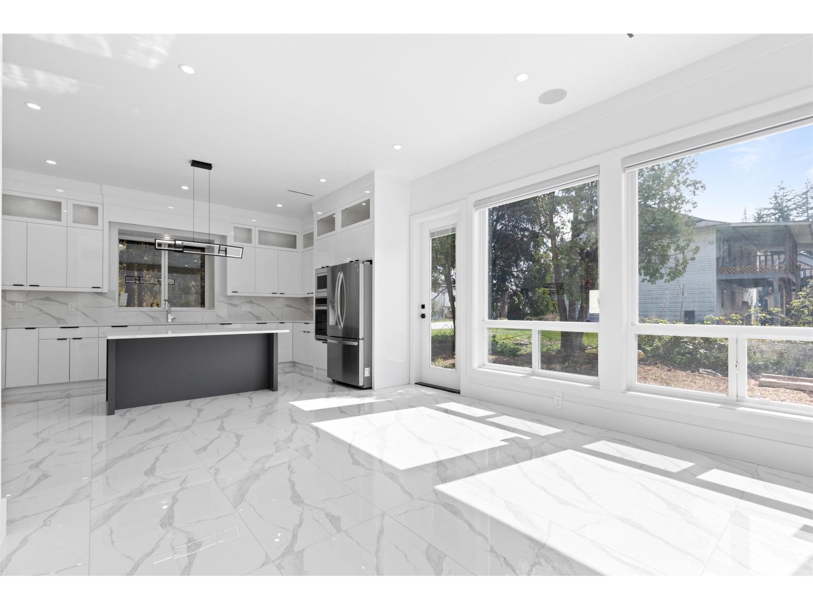 15584 89b Avenue, Surrey, British Columbia V3R 4K9 - Photo 13 - R3065196