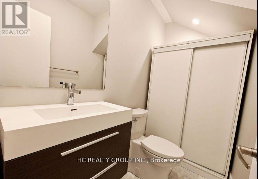 Unit 11 - 270 Davenport Road, Toronto, Ontario  M5R 0C1 - Photo 9 - C12524538