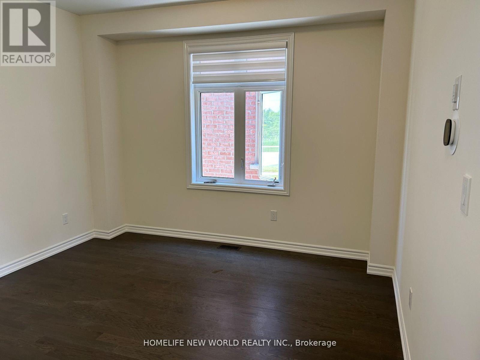 21 Garrett Styles Drive, Georgina, Ontario  L4P 0J1 - Photo 12 - N12524530