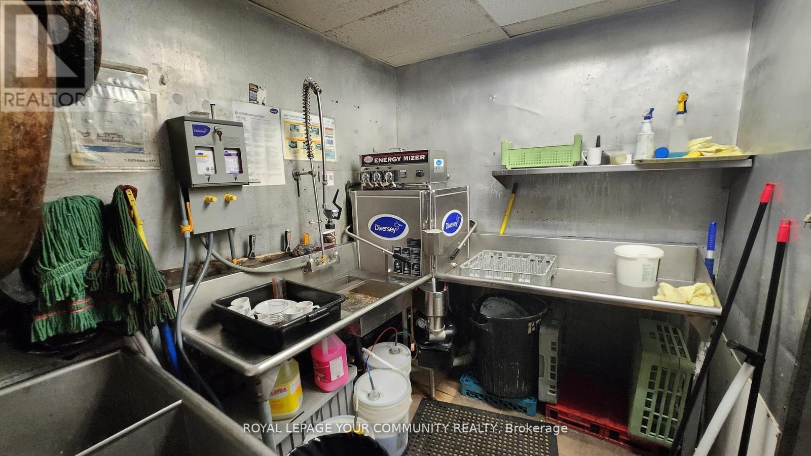 6302-04 Main Street, Whitchurch-Stouffville, Ontario  L4A 1G8 - Photo 13 - N12524534