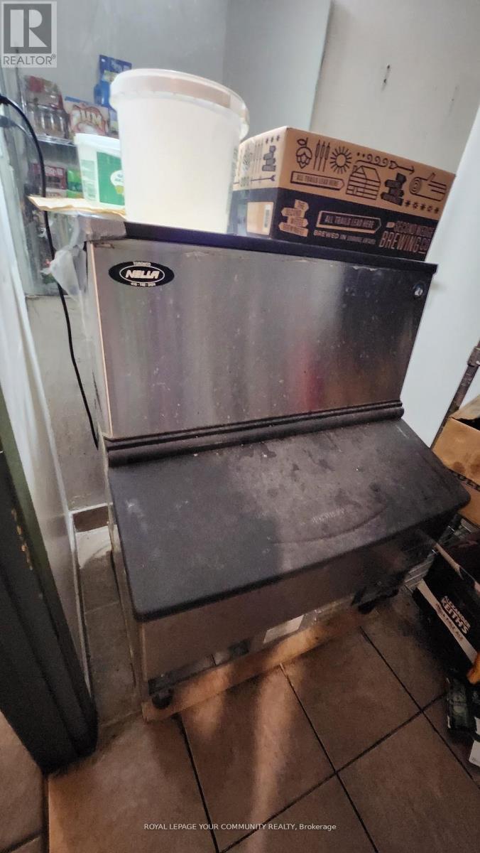 6302-04 Main Street, Whitchurch-Stouffville, Ontario  L4A 1G8 - Photo 15 - N12524534