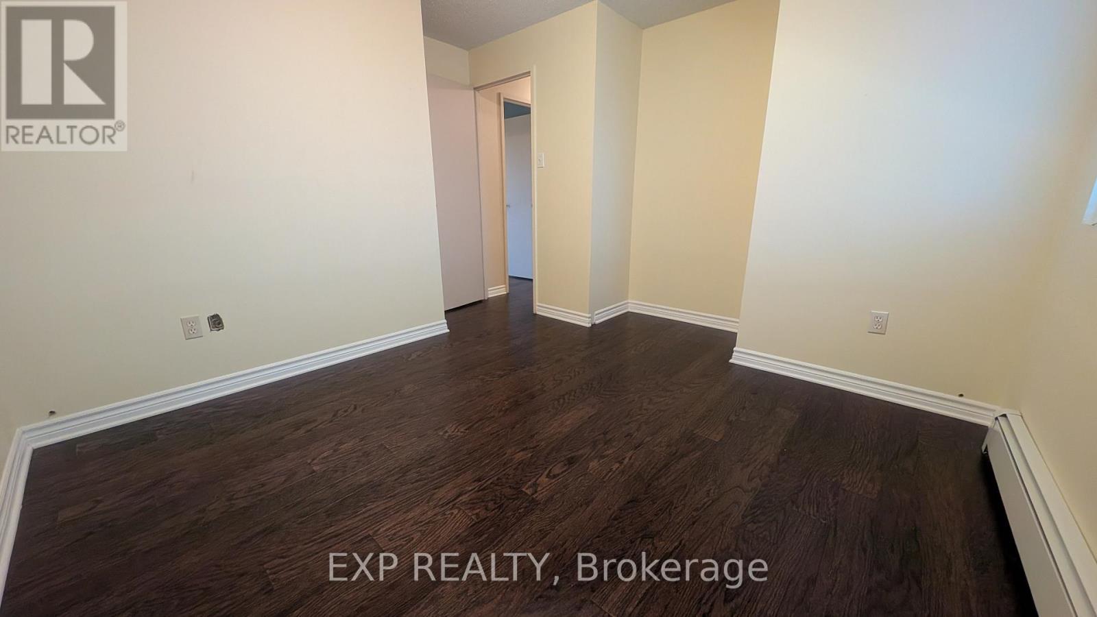 518 - 20 Chesterton Drive, Ottawa, Ontario K2E 6Z7 - Photo 14 - X12416324