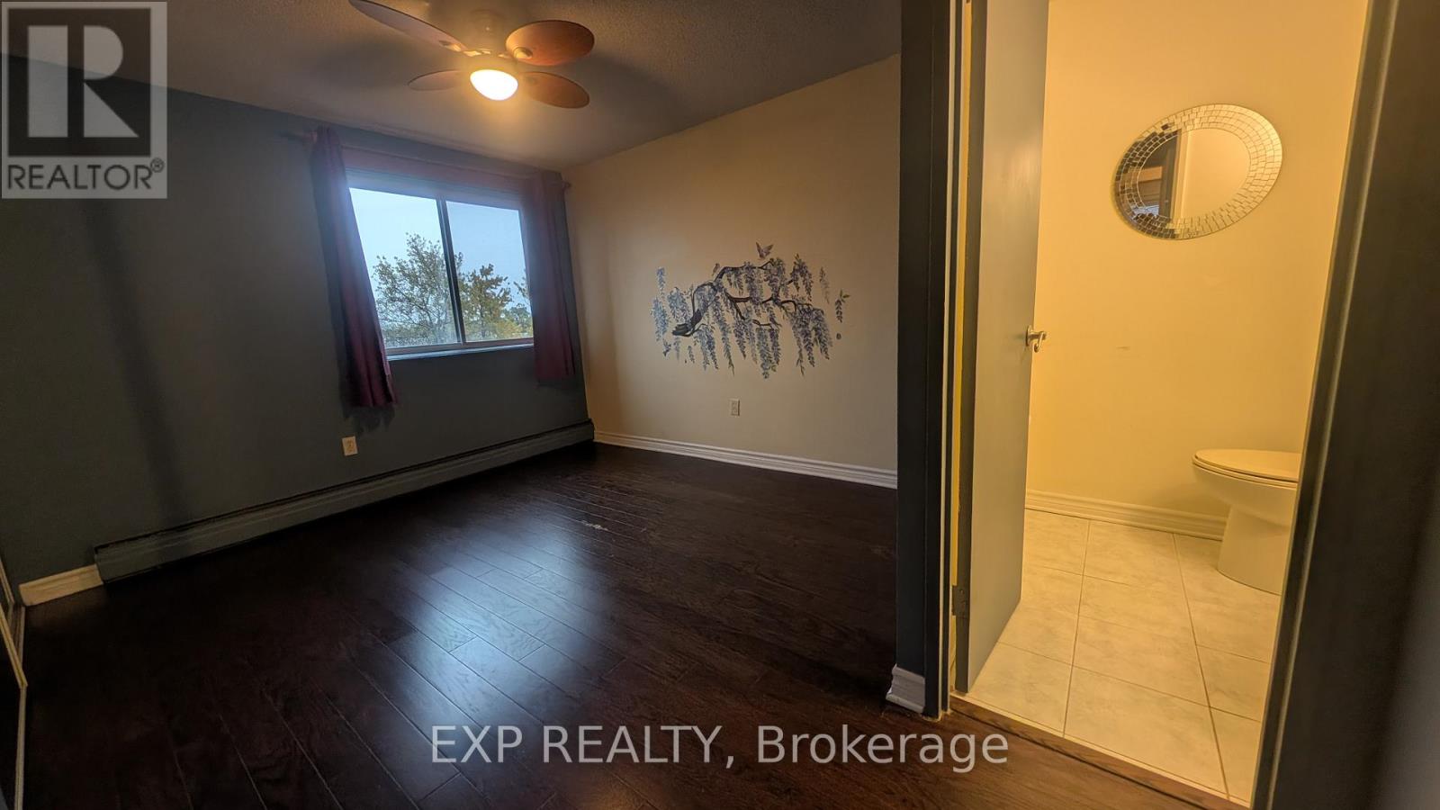 518 - 20 Chesterton Drive, Ottawa, Ontario K2E 6Z7 - Photo 10 - X12416324