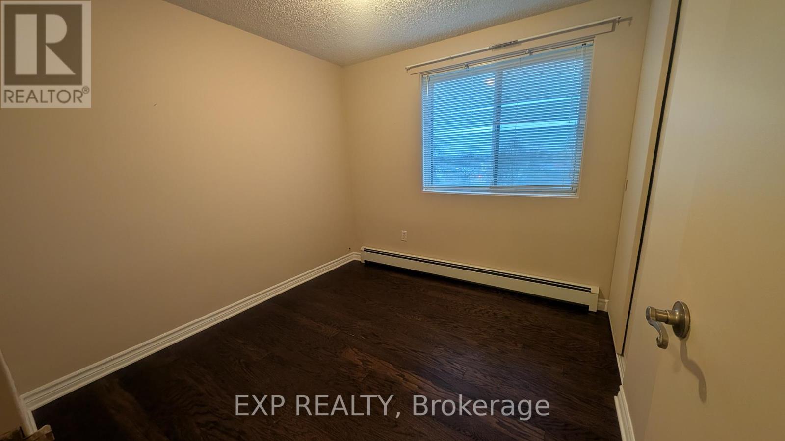 518 - 20 Chesterton Drive, Ottawa, Ontario K2E 6Z7 - Photo 16 - X12416324