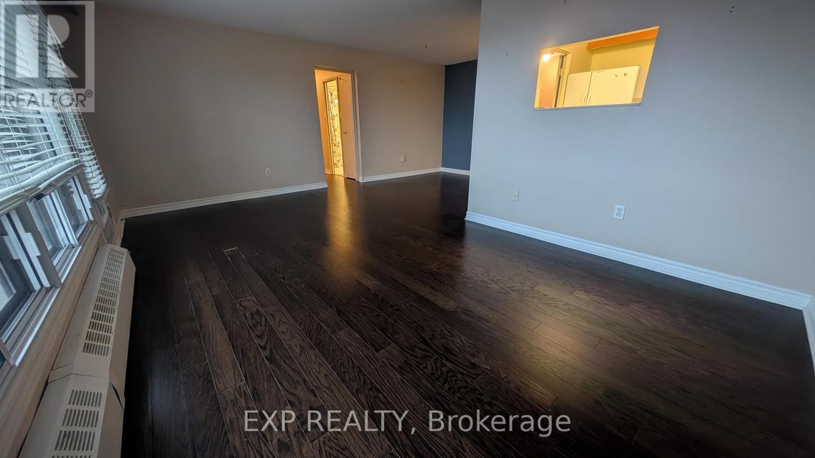 518 - 20 Chesterton Drive, Ottawa, Ontario K2E 6Z7 - Photo 9 - X12416324