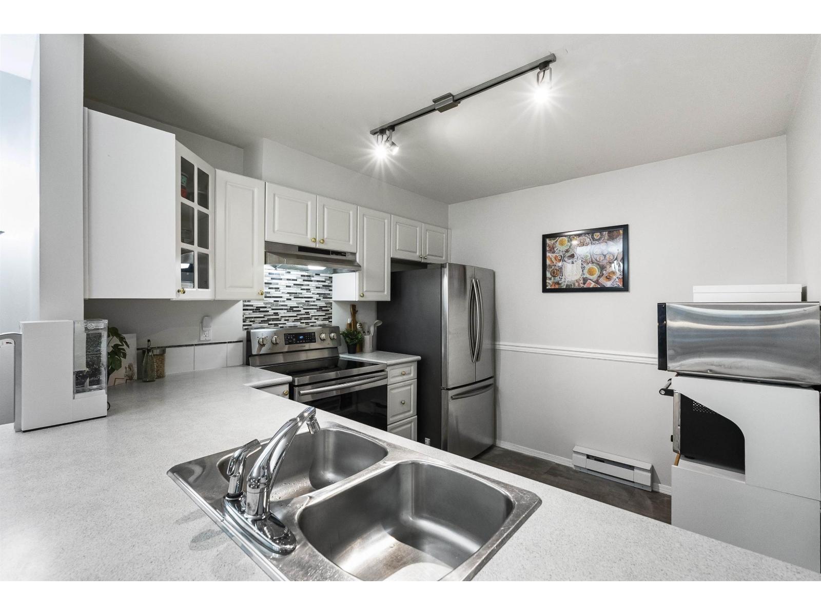 115 15130 108 Avenue, Surrey, British Columbia  V3R 0T8 - Photo 9 - R3065190