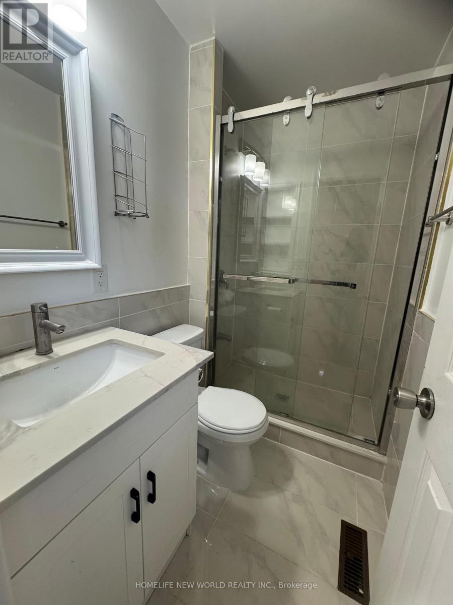 61 Hartrick Place, Whitby, Ontario L1R 2C2 - Photo 12 - E12446396