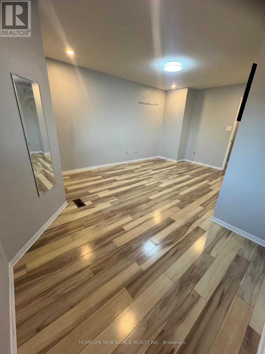 61 Hartrick Place, Whitby, Ontario L1R 2C2 - Photo 9 - E12446396