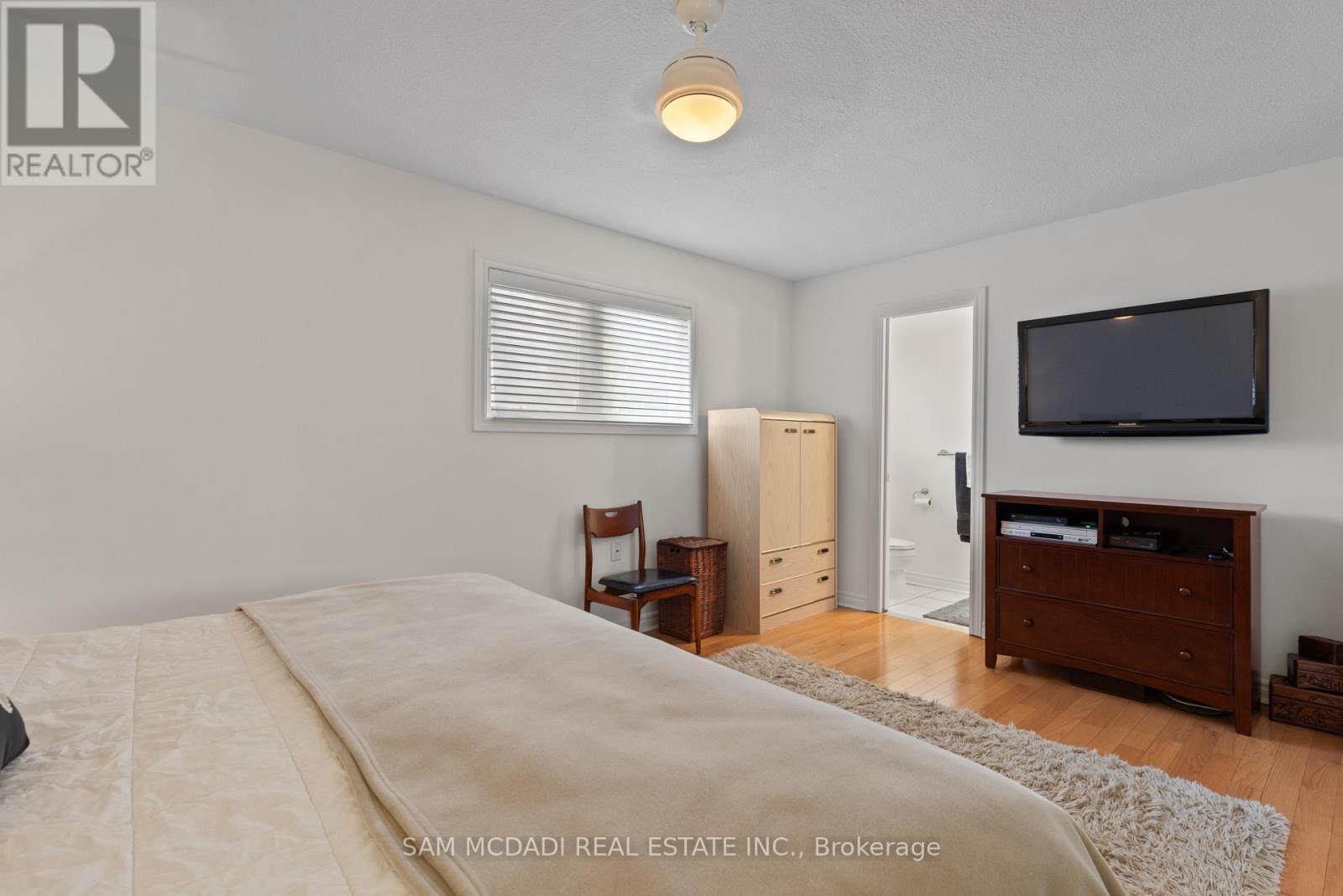 44 Madrid Crescent, Brampton, Ontario  L6S 2X4 - Photo 20 - W12524544