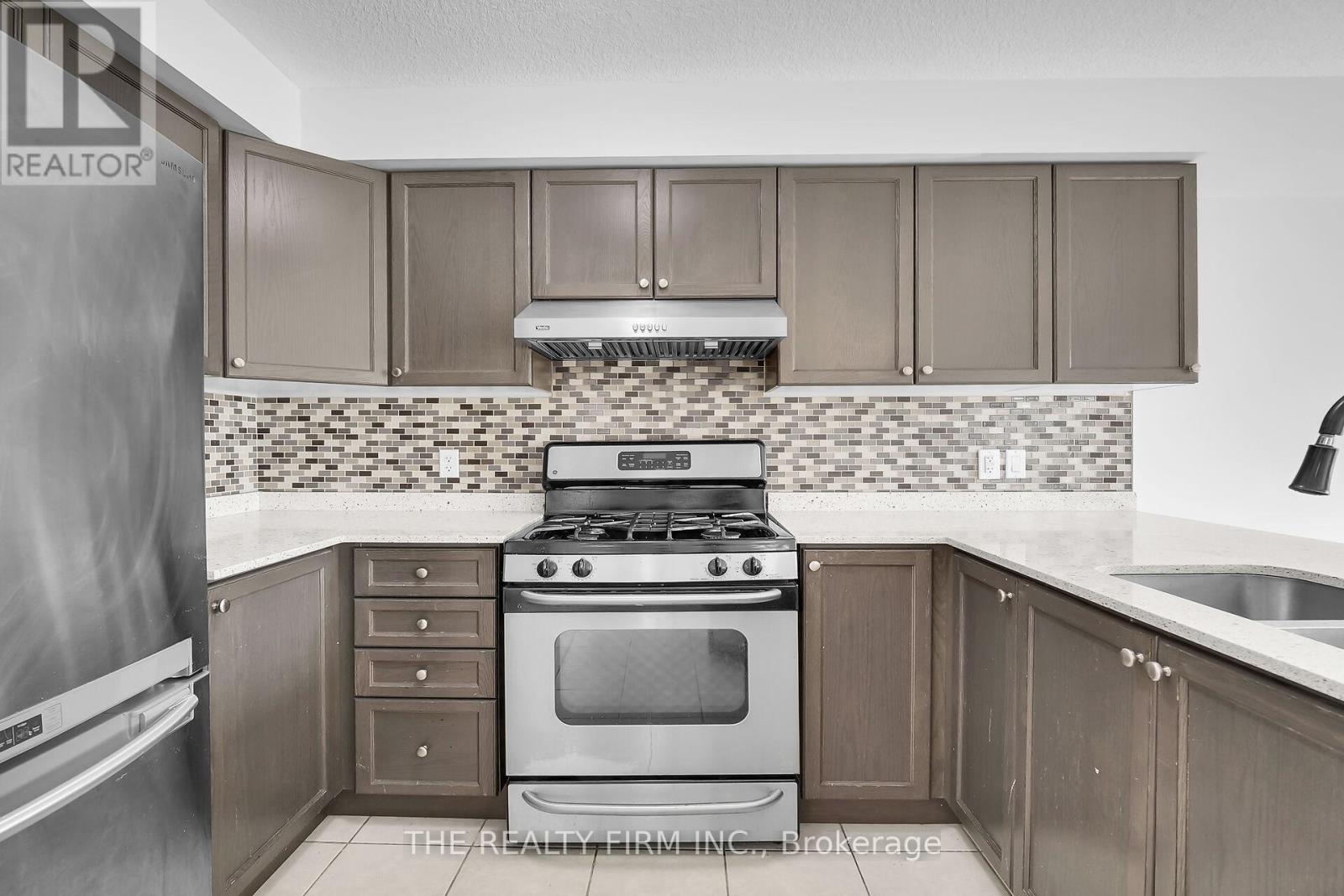 2590 Tokala Trail, London North, Ontario  N6G 5B4 - Photo 7 - X12524610