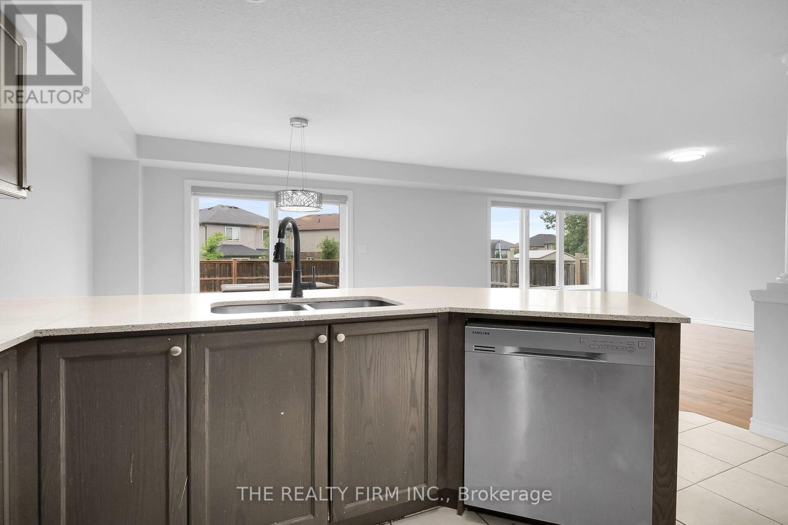 2590 Tokala Trail, London North, Ontario  N6G 5B4 - Photo 9 - X12524610