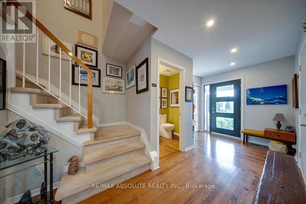 37 Randall James Drive, Ottawa, Ontario  K2S 1L9 - Photo 14 - X12524630