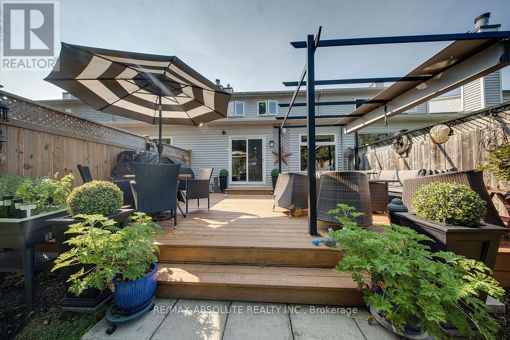 37 Randall James Drive, Ottawa, Ontario  K2S 1L9 - Photo 26 - X12524630