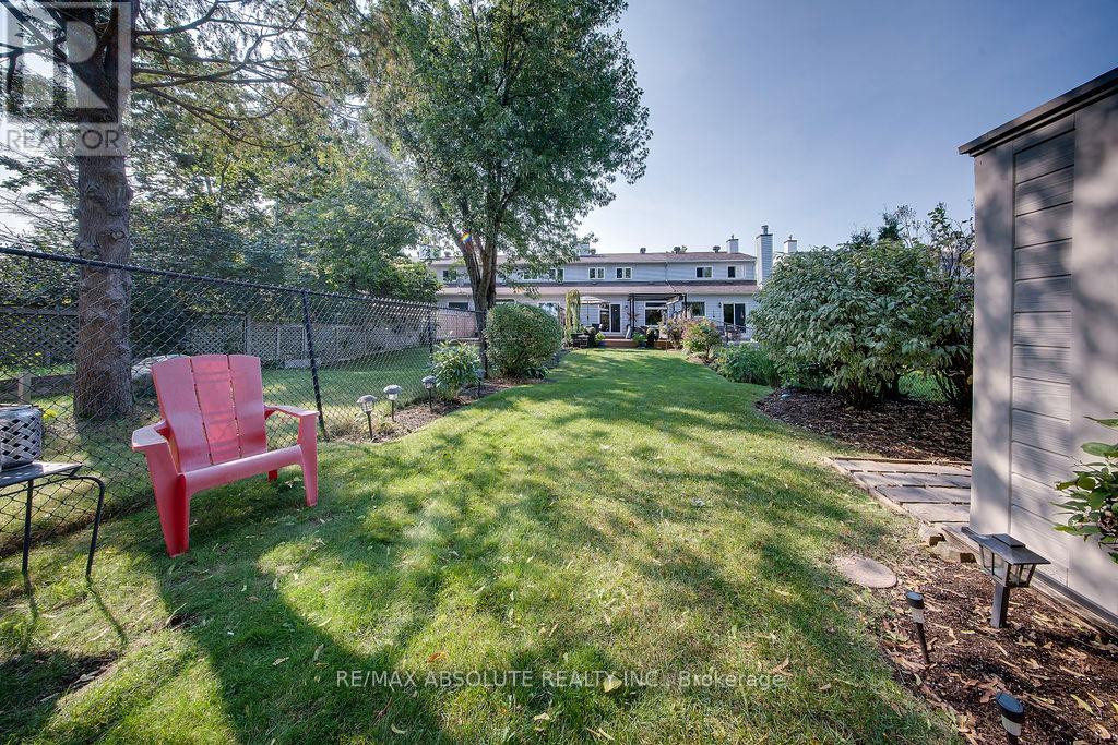 37 Randall James Drive, Ottawa, Ontario  K2S 1L9 - Photo 30 - X12524630