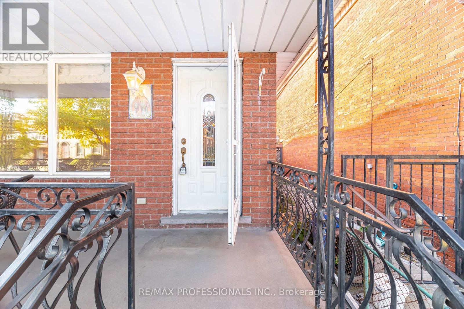 283 John Street N, Hamilton, Ontario  L8L 4P6 - Photo 7 - X12524540