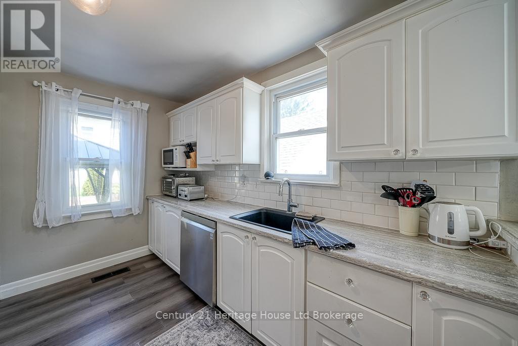 45 South Street, Woodstock, Ontario N4S 3L3 - Photo 18 - X12524608