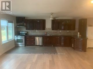 Upper Unit #1 - 33266 Pettit Road, Wainfleet, Ontario L0S 1V0 - Photo 8 - X12524658