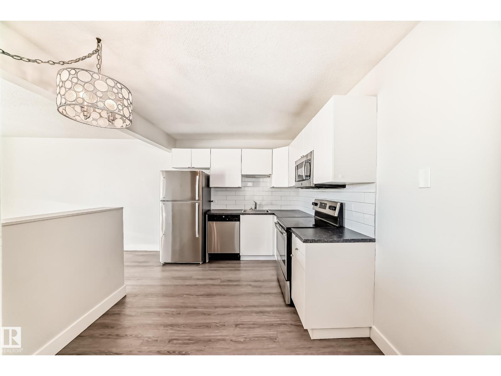 #417 8604 Gateway Bv Nw, Edmonton, Alberta T6E 4B6 - Photo 14 - E4464805