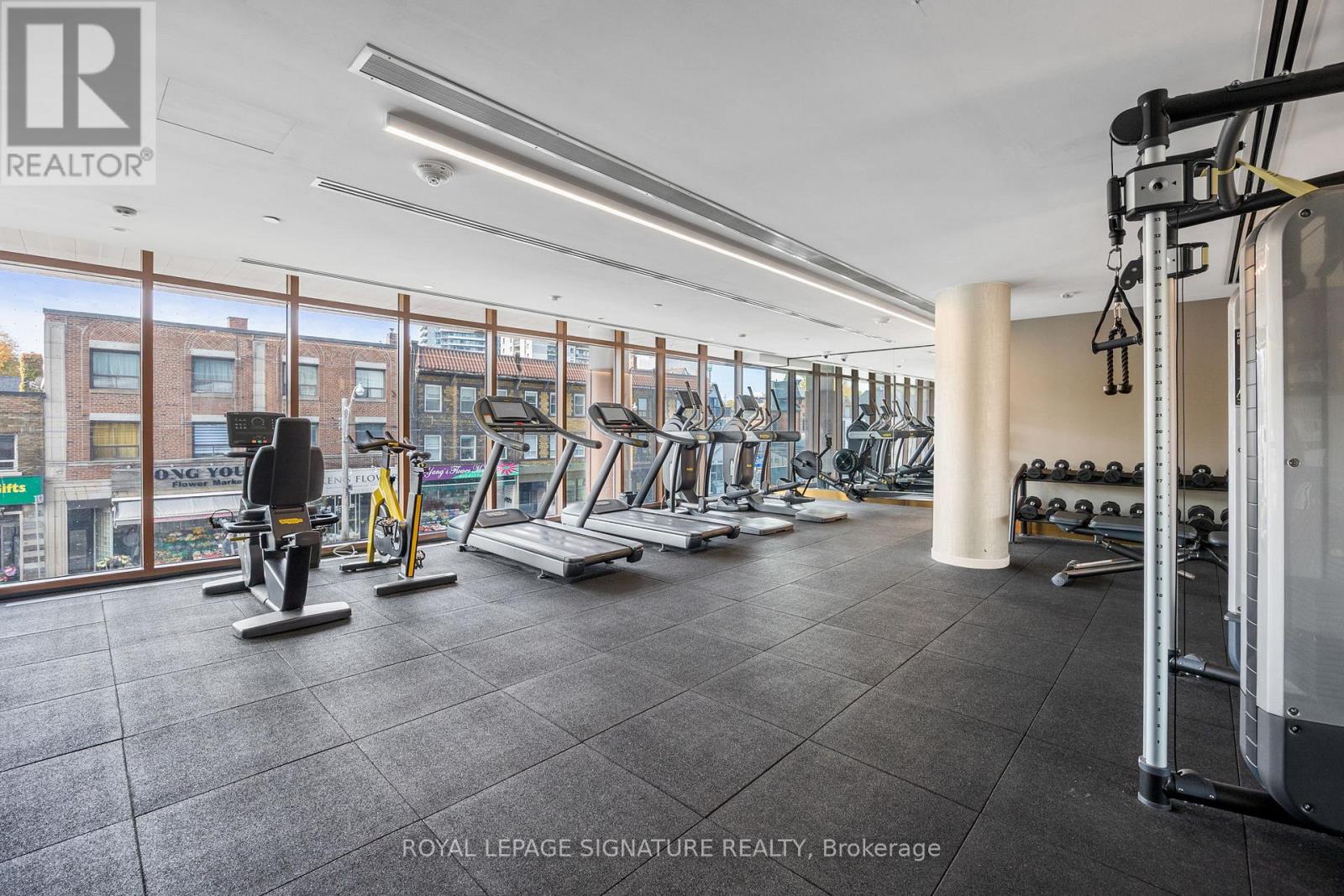 701 - 151 Avenue Road, Toronto, Ontario M5R 2H7 - Photo 21 - C12524442