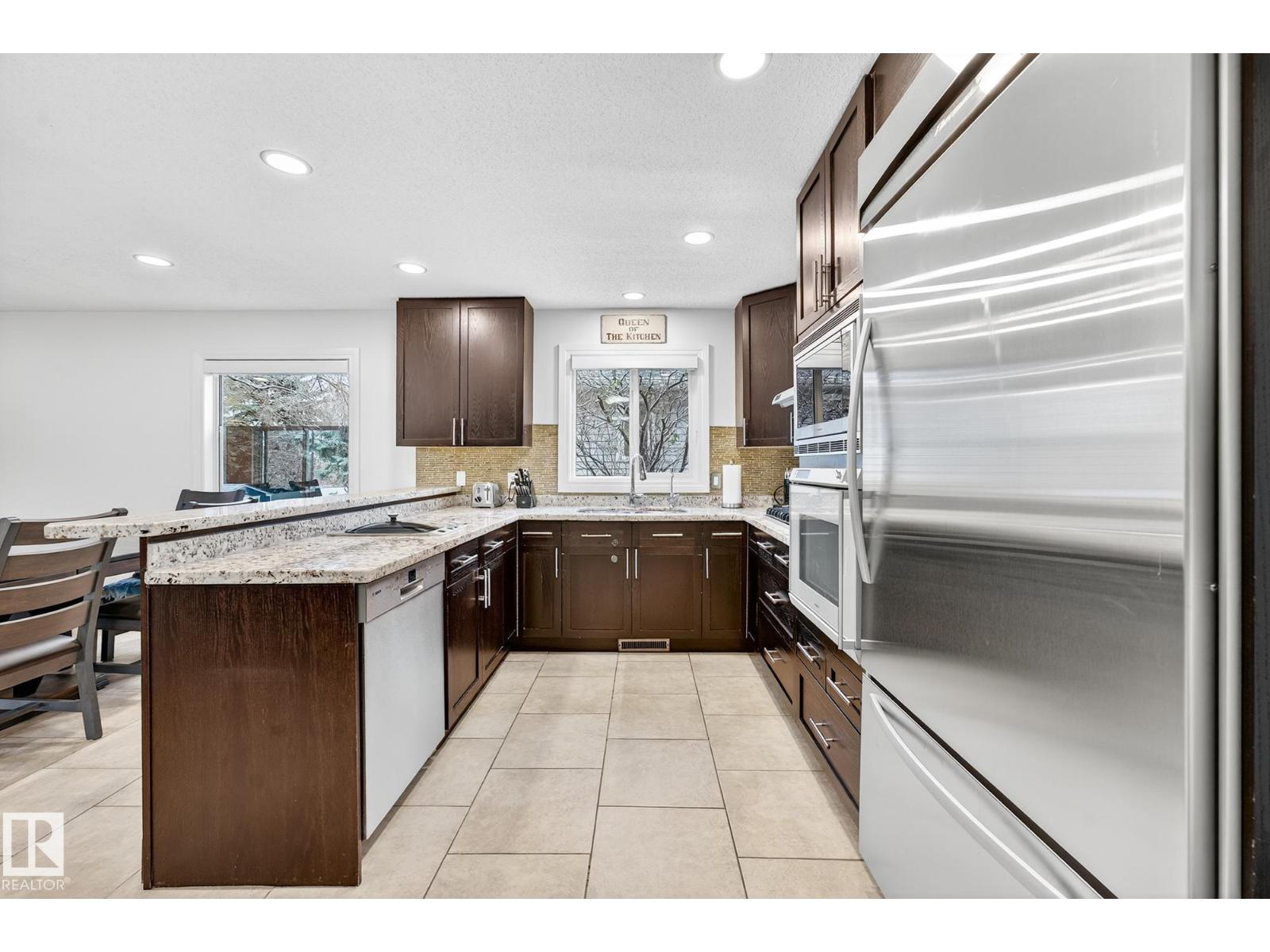 60 Highland Wy, Sherwood Park, Alberta  T8A 5K1 - Photo 12 - E4465161