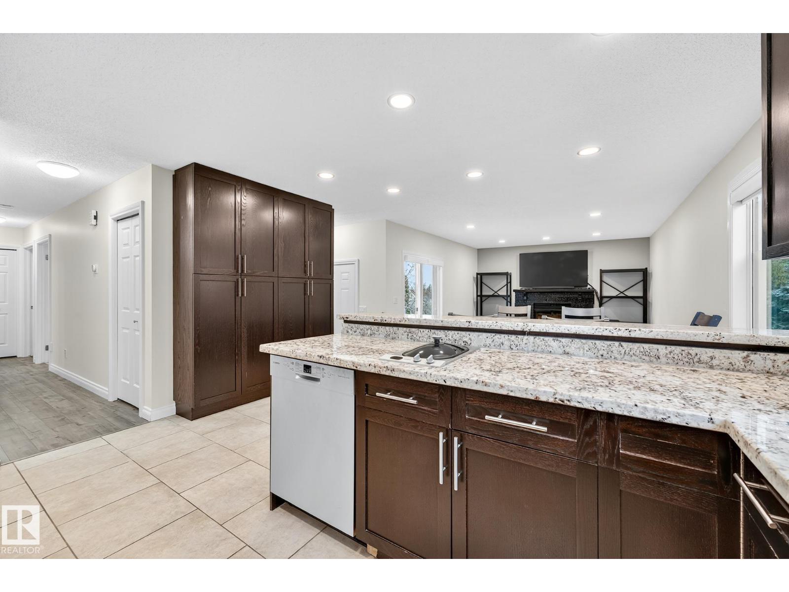 60 Highland Wy, Sherwood Park, Alberta  T8A 5K1 - Photo 14 - E4465161