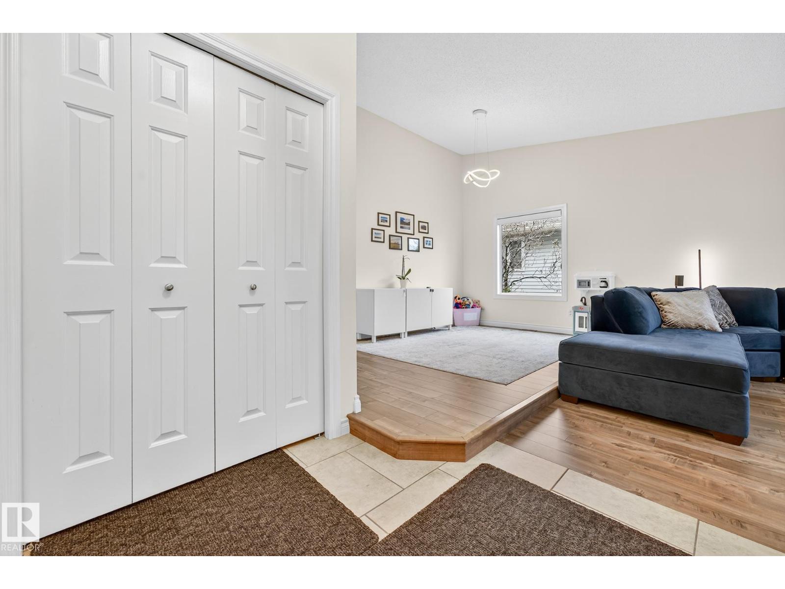 60 Highland Wy, Sherwood Park, Alberta  T8A 5K1 - Photo 4 - E4465161