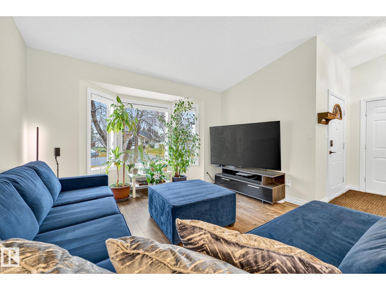 60 Highland Wy, Sherwood Park, Alberta  T8A 5K1 - Photo 6 - E4465161