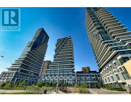 436 - 20 INN ON THE PARK, Toronto, Ontario