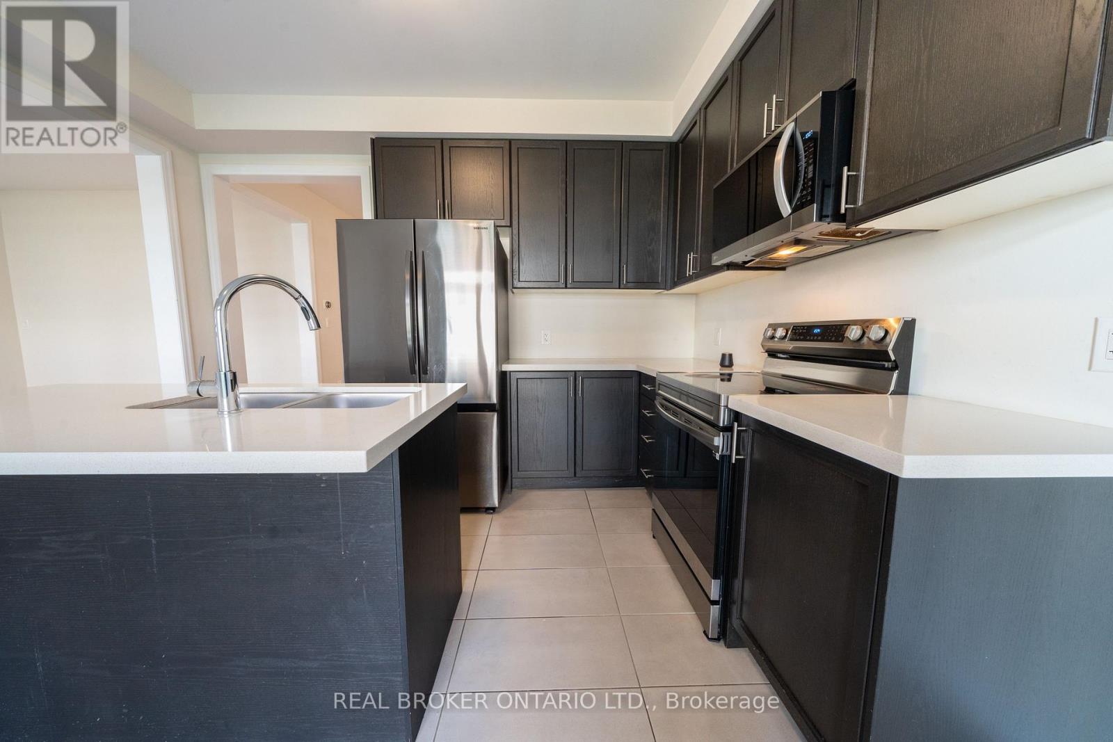 6 Northrop Upper Avenue N, Clarington, Ontario L1B 1G9 - Photo 12 - E12510306