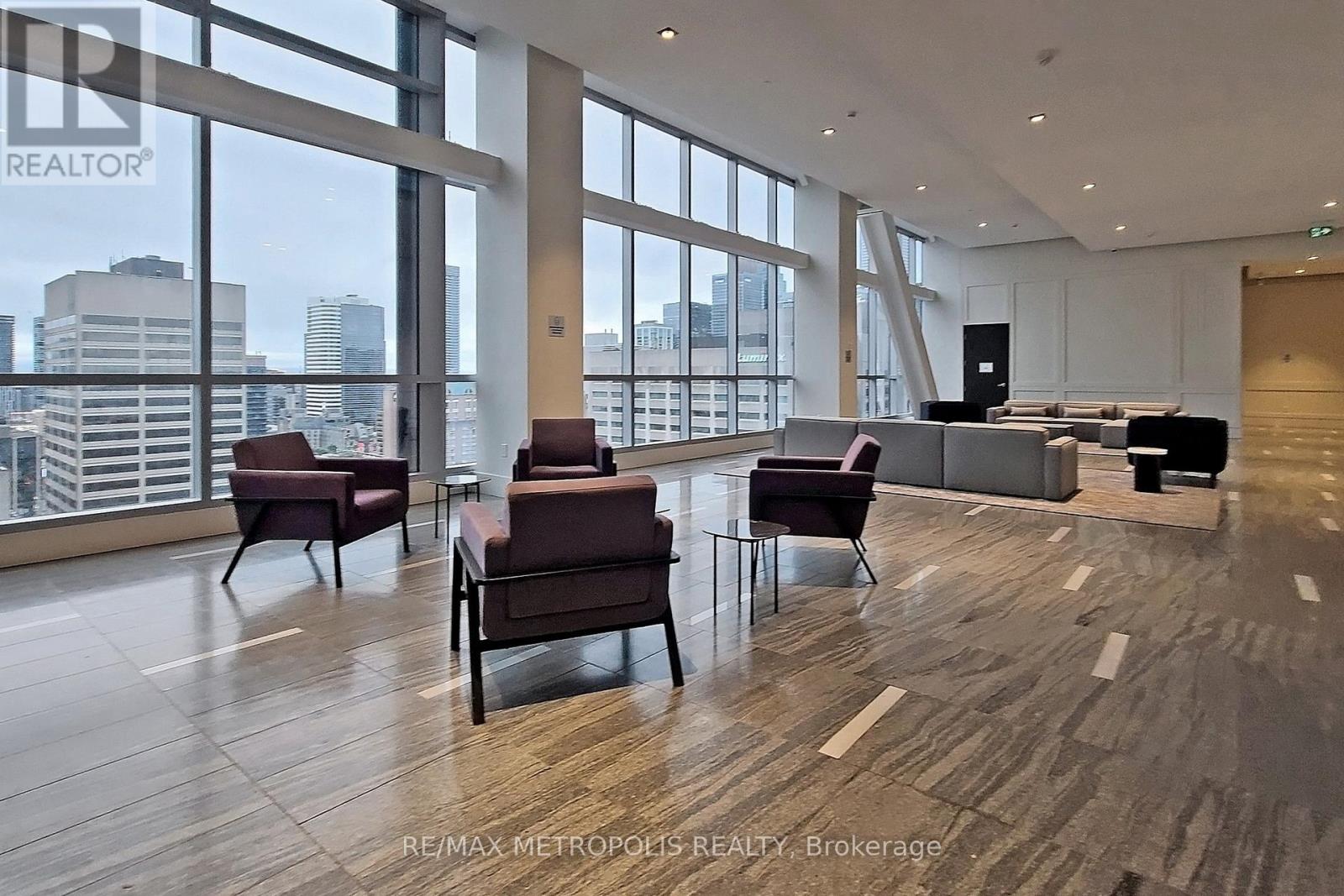 2102 - 488 University Avenue, Toronto, Ontario  M5G 0C1 - Photo 3 - C12524588