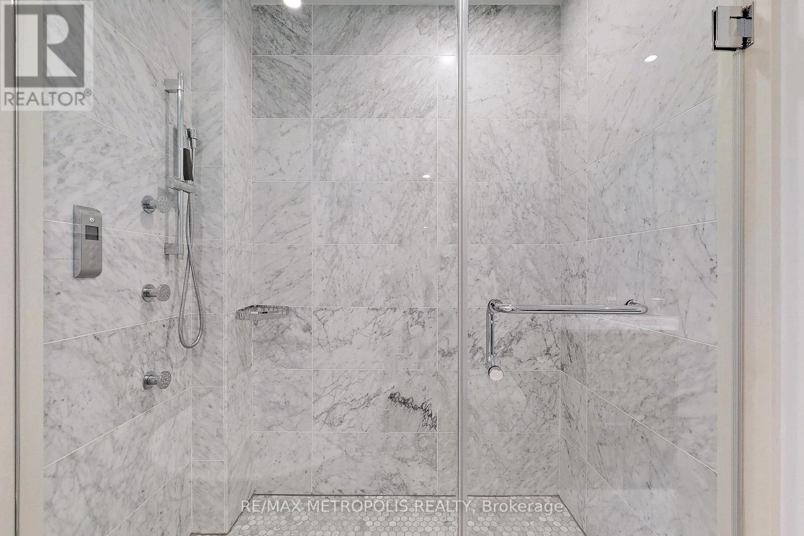 2102 - 488 University Avenue, Toronto, Ontario  M5G 0C1 - Photo 40 - C12524588