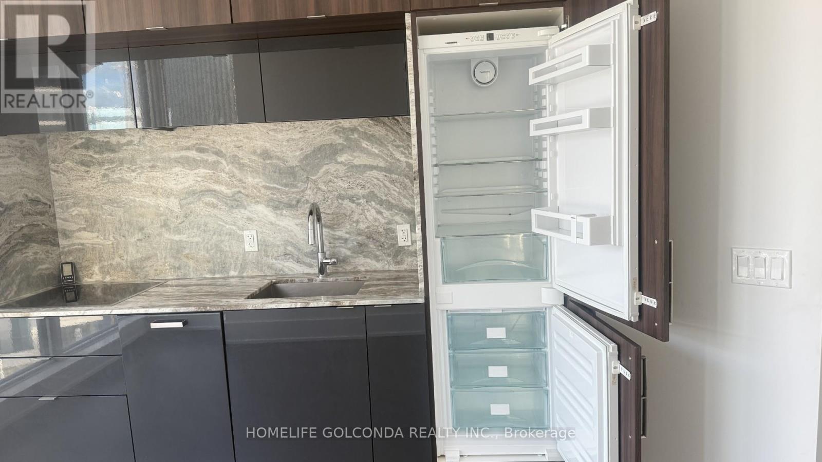 522 - 1 Edgewater Drive, Toronto, Ontario  M5A 0L1 - Photo 5 - C12524622