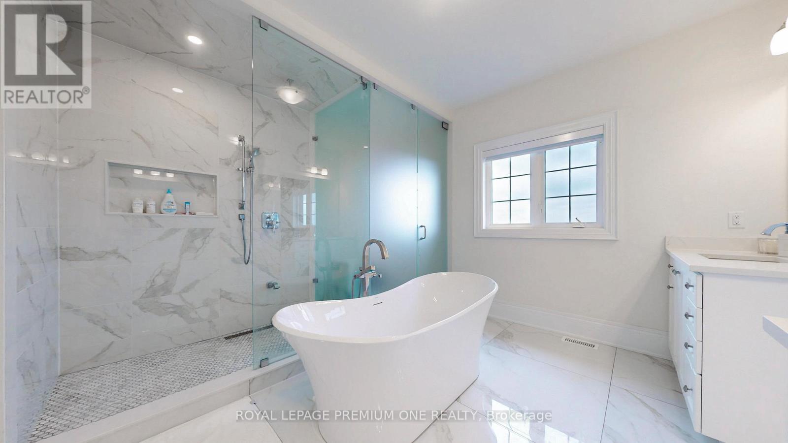 104 Greville Street, Vaughan, Ontario  L4H 4P7 - Photo 31 - N12524596