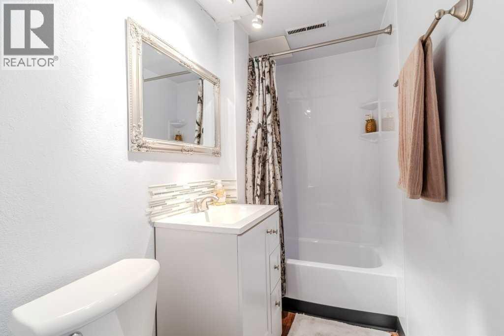 3734 46 Street, Red Deer, Alberta  T4N 1L6 - Photo 15 - A2246985