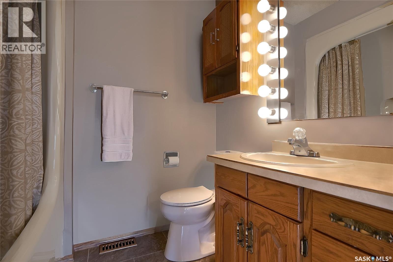 1639 Bingham Road, Moose Jaw, Saskatchewan  S6H 7R8 - Photo 24 - SK023675