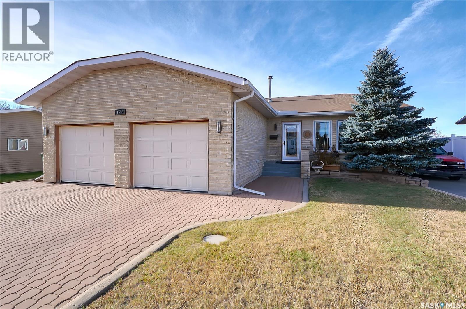 1639 Bingham ROAD, Moose Jaw, Saskatchewan